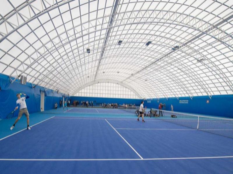 Теннисный корт